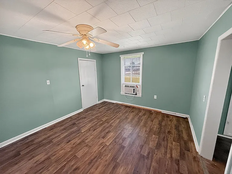 216 Rollins St — Photo 19