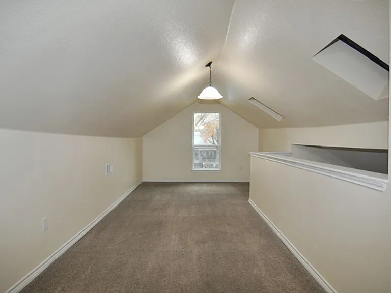3225 S Adams St — Photo 24