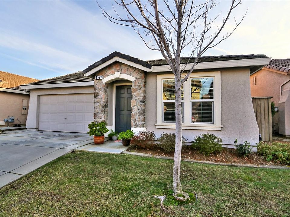 1st image of 1523 Grey Bunny Dr