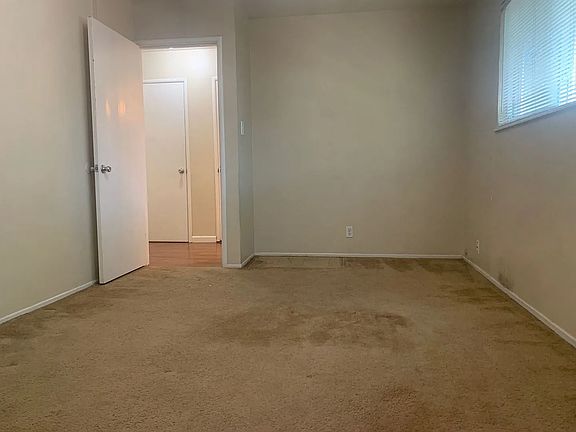 4th image of 2733 San Jose Way #1
