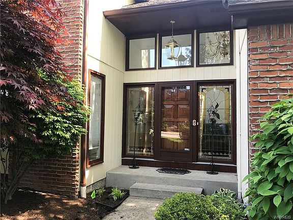 3rd image of 6351 Woodland Ct
