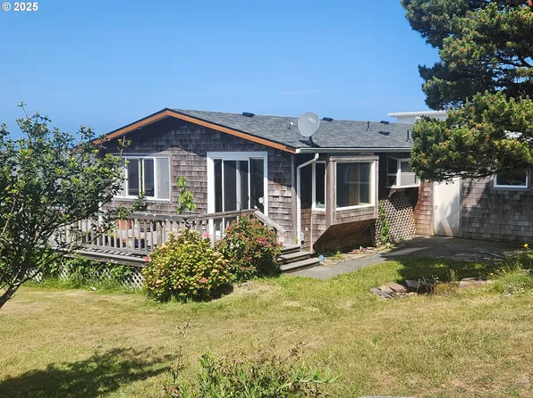 94036 Doyle Point Rd, Gold Beach, OR 97444
