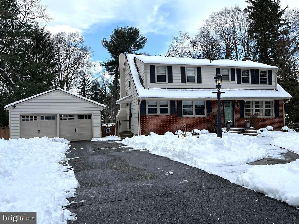 1st image of 408 N Stanwick Rd