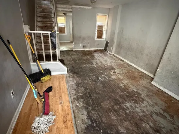 1639 S Lecount St, Philadelphia, PA 19145