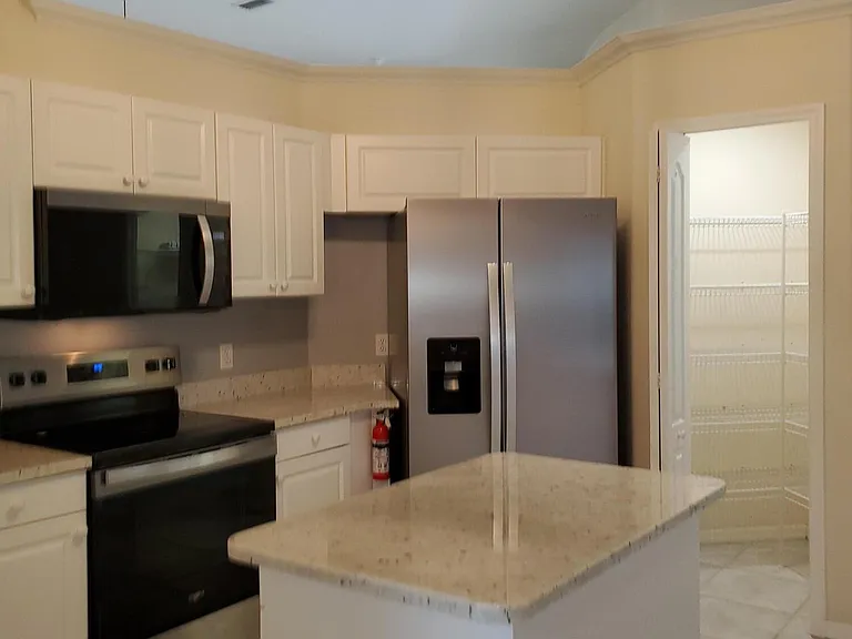 1804 Abbeyridge Dr — Photo 9