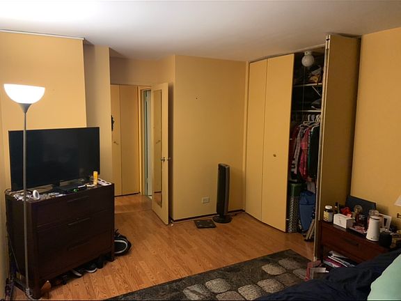 2nd image of 4850 S Lake Park Ave APT 2203B