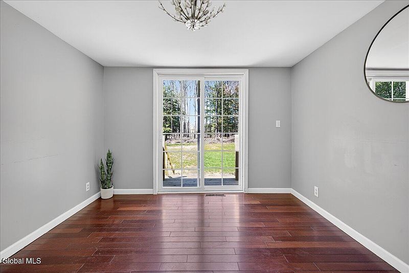 3rd image of 167 Cronin Road
