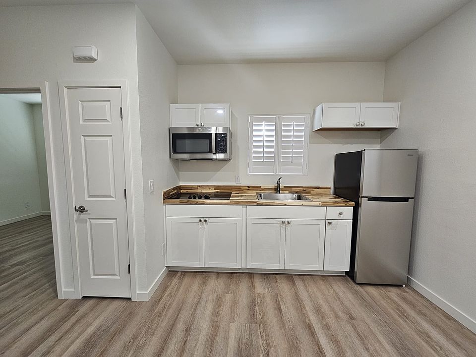 1st image of 1936 Medina St #B
