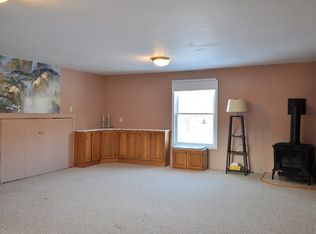 4 Woodland Rd, Windham, NH 03087