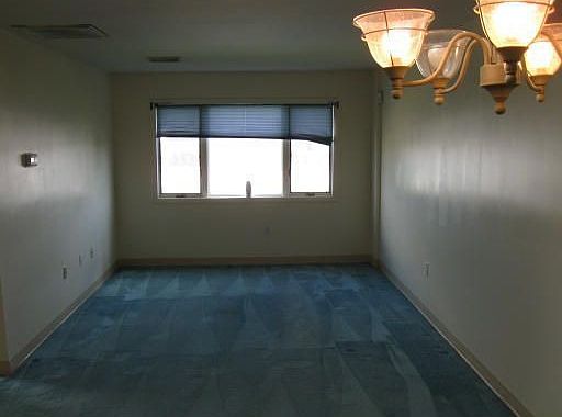 2nd image of 35 Desmoines Rd APT 502