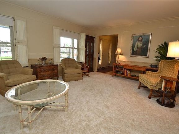 4th image of 4620 Kingswood Dr