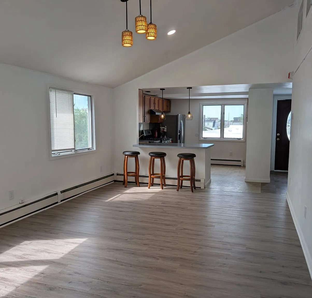 2 bed, 1274 sqft, $1,850 — Photo 4