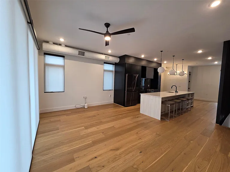 1640 Bagley St #13 — Photo 7