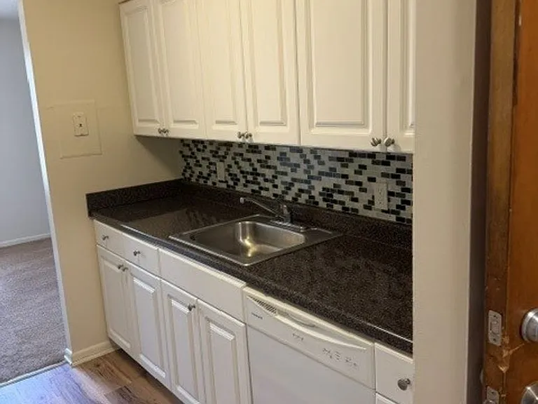2132 Pennsylvania Ave — Photo 65