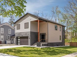 2420 James St, Ann Arbor, MI 48104