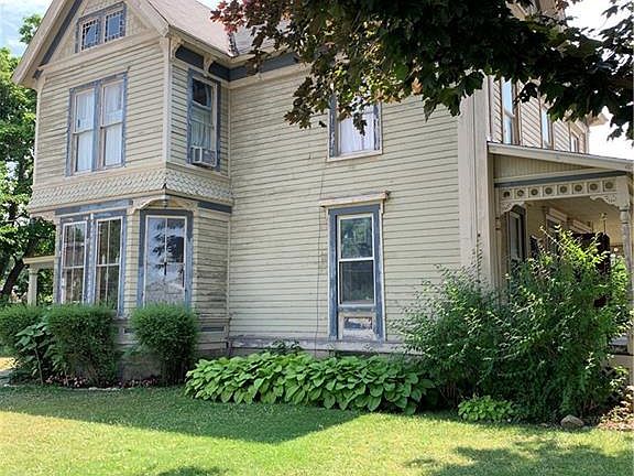 4th image of 2731 E Brutus St