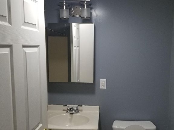 4th image of 1039 Bryant Ave Floor 1