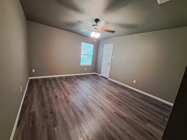 209 W Robin Ln #A — Photo 6
