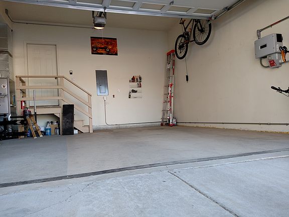 420 sq. ft. garage 