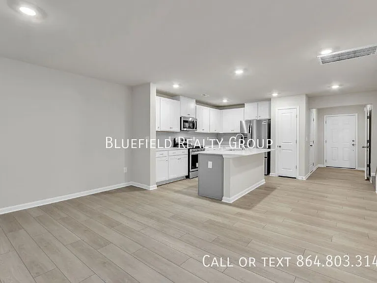 808 Harper St — Photo 6