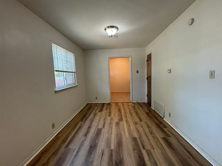 907 E 12th Ave #124 — Photo 3