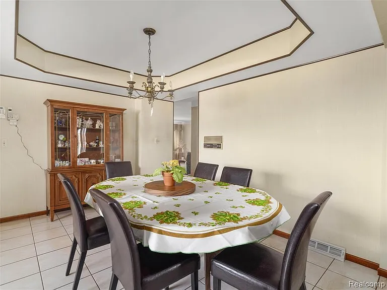 28506 Steele Dr — Photo 15
