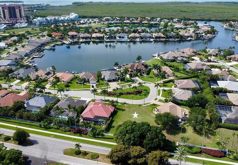 1st image of 1907 Lagoon Ln