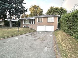 45 Ambrose Rd, Toronto, ON M2K1S2