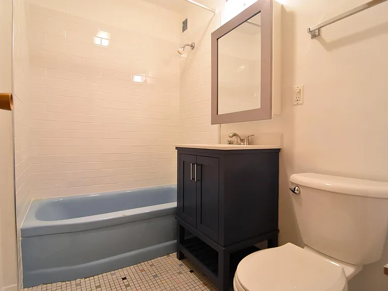 5900 N Sheridan Road — Photo 12