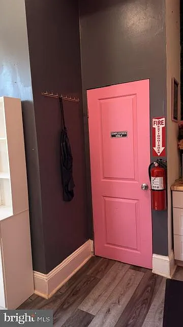Studio, 875 sqft, $1,800 — Photo 3