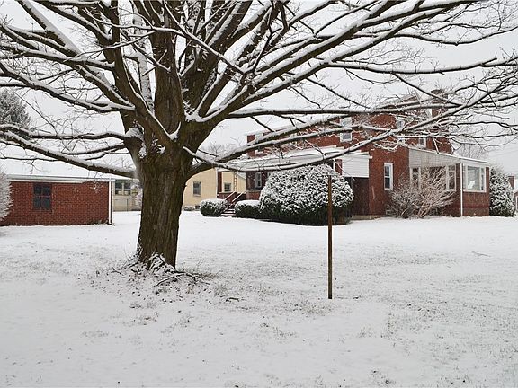 2nd image of 118 Jefferson Dr