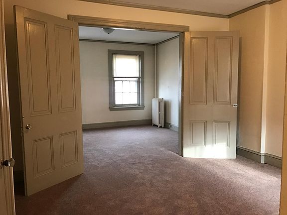 3rd image of 14 W Chestnut St