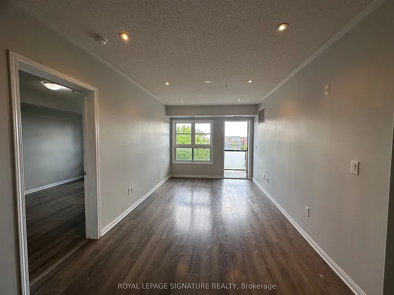 60 Baycliffe Cres #305 — Photo 4
