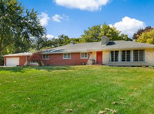 140 N Rainbow Rd, North Barrington, IL 60010