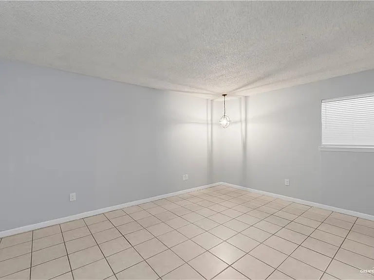 1701 W McIntyre St #3 — Photo 15