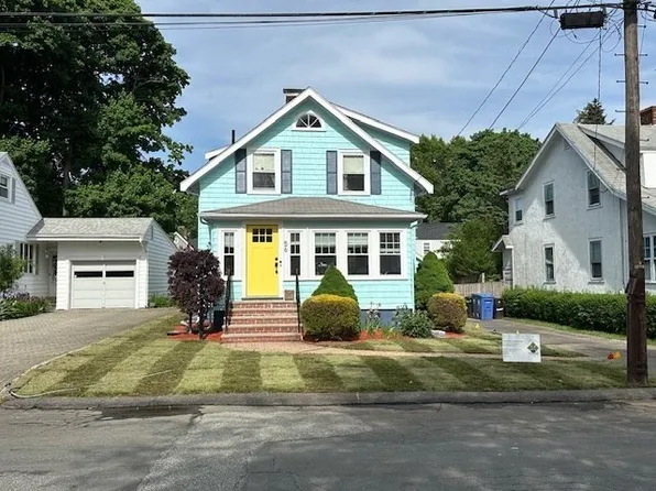 56 Madison Ave, Wakefield, MA 01880