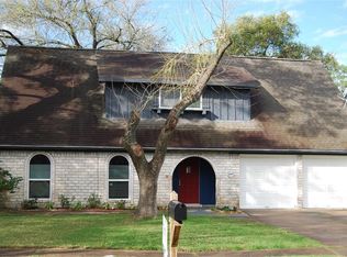 6919 Wagonwheel Ln, Houston, TX 77088