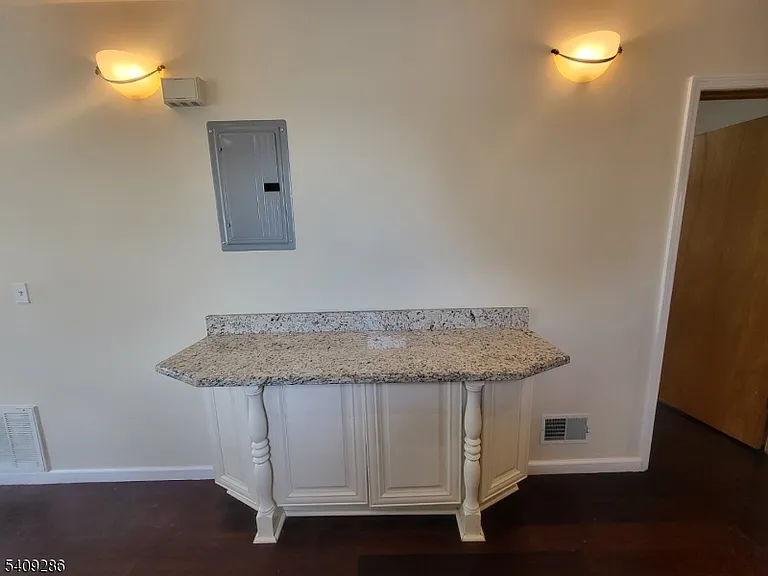 620 McGillvray Pl — Photo 9