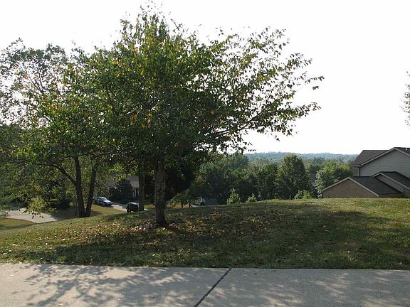 4th image of 9314 Royal Oak Dr