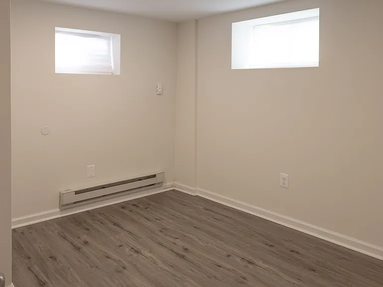 649 Alcott St #1B — Photo 5