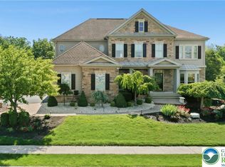 6883 Gwenmawr Rd, Bethlehem, PA 18017