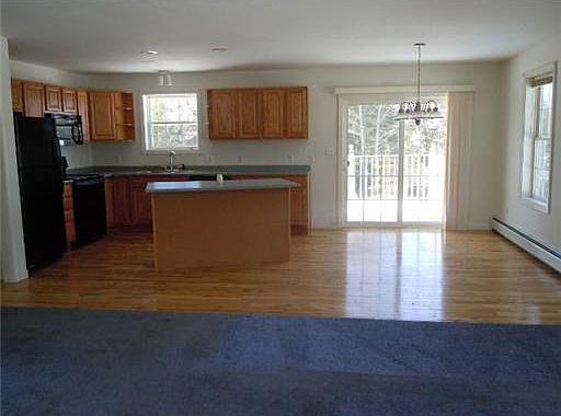 2nd image of 205 Lake Rd