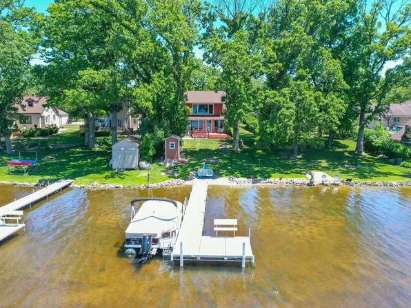 7926 E Long Lake DRIVE, Waterford, WI 53185