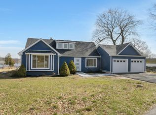 1 Crest Rd, Danbury, CT 06811