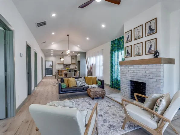 3028 College Ave, Fort Worth, TX 76110