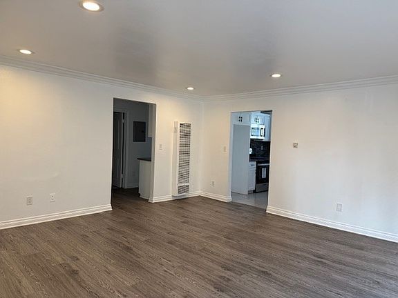 2nd image of 237 E Anaheim St APT 1