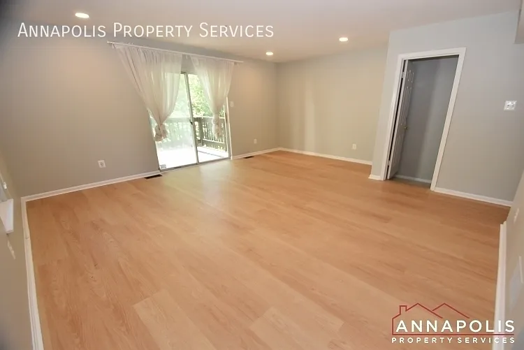 17 Mooring Point Ct — Photo 5