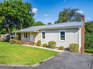 112 Harris Dr, Morganton, NC 28655