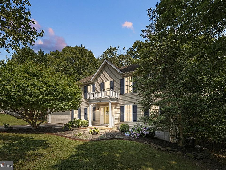 1st image of 10203 N Hampton Ln