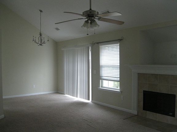 4th image of 410 Tabby Ln